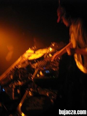 bujacze.com_11_11_2006_pod_palma_46.jpg