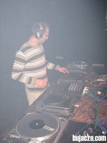 bujacze.com_11_11_2006_pod_palma_8.jpg