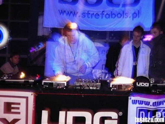 bujacze.com_8&9_12_2006_galeon_1.jpg