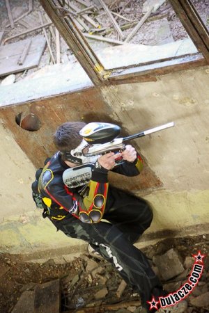 bujacze_com_2011_04_03_paintball-123.jpg